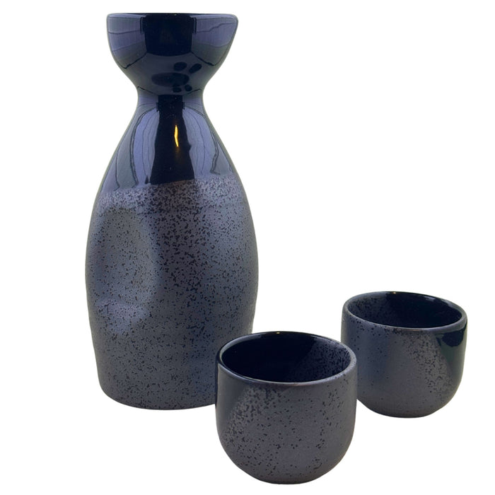 Yugami Yoru Sake Tokkuri (歪み夜酒徳利) - "Distorted Night" Sake Set